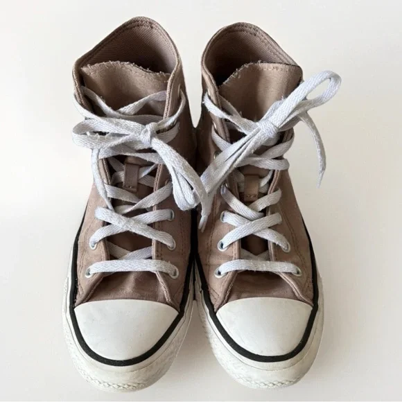 Converse Dusty Rose Faux Suede Embroidered Floral High Hi-Top - Picture 4 of 7